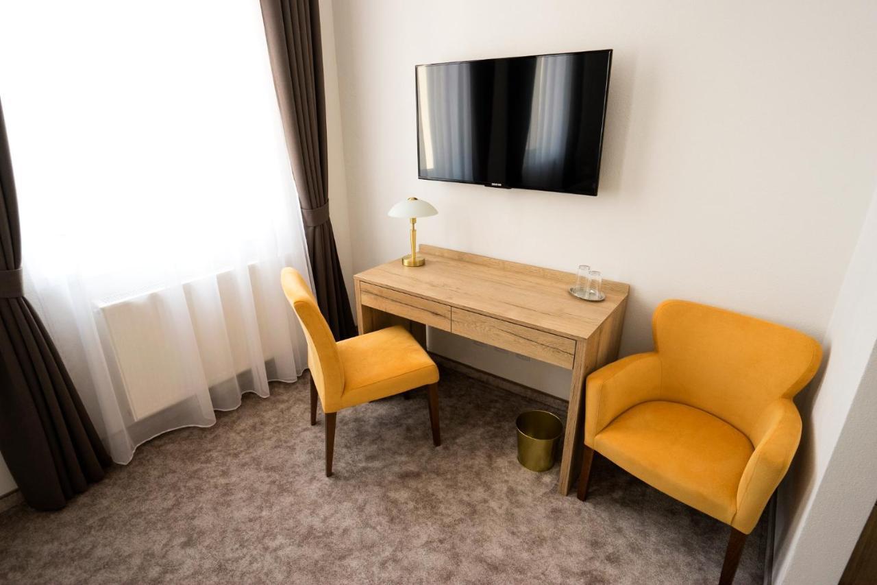 Bivio Hotel Братислава Экстерьер фото