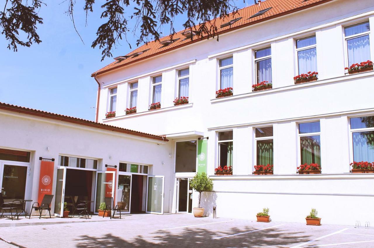 Bivio Hotel Братислава Экстерьер фото